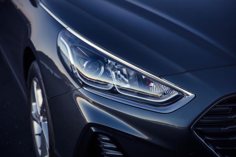 Детали экстерьера Hyundai Sonata Active (LF) 2017 года  (AU) (фото 9 из 12)